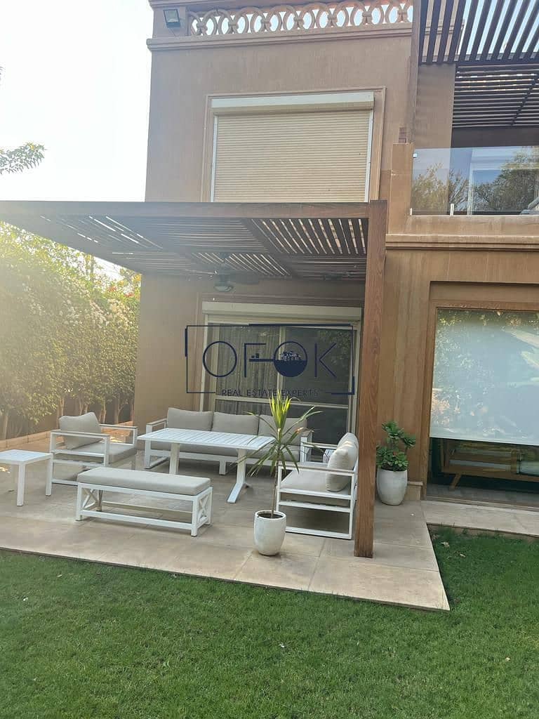 elegant twin house villa for rent with furniture iin the heart of new cairo | prime location compound 3 min away fom 90Th street & the AUC - Mehr