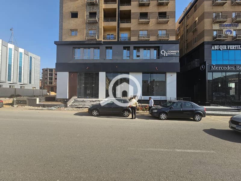 An exhibition for rent in Sheraton on the main Al-Nasr road, a prime location with a very large area. - Widok 3