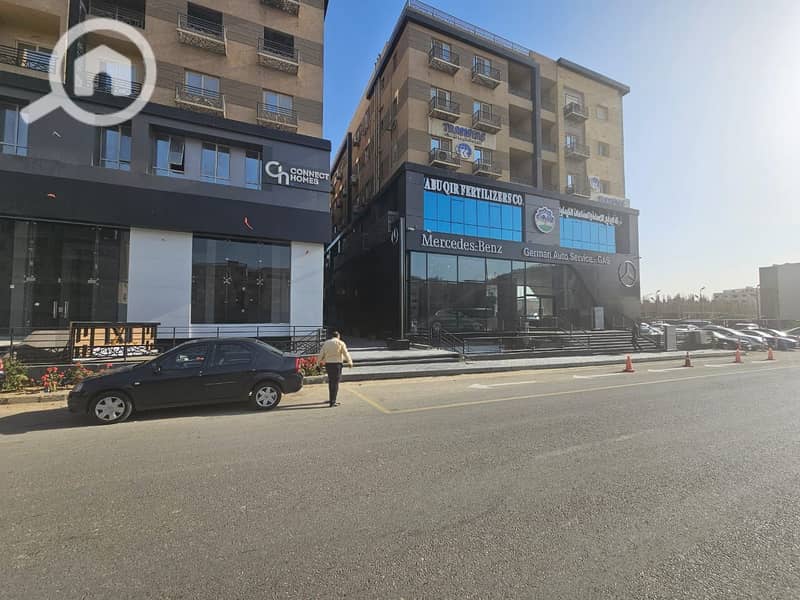 An exhibition for rent in Sheraton on the main Al-Nasr road, a prime location with a very large area. - Widok 5