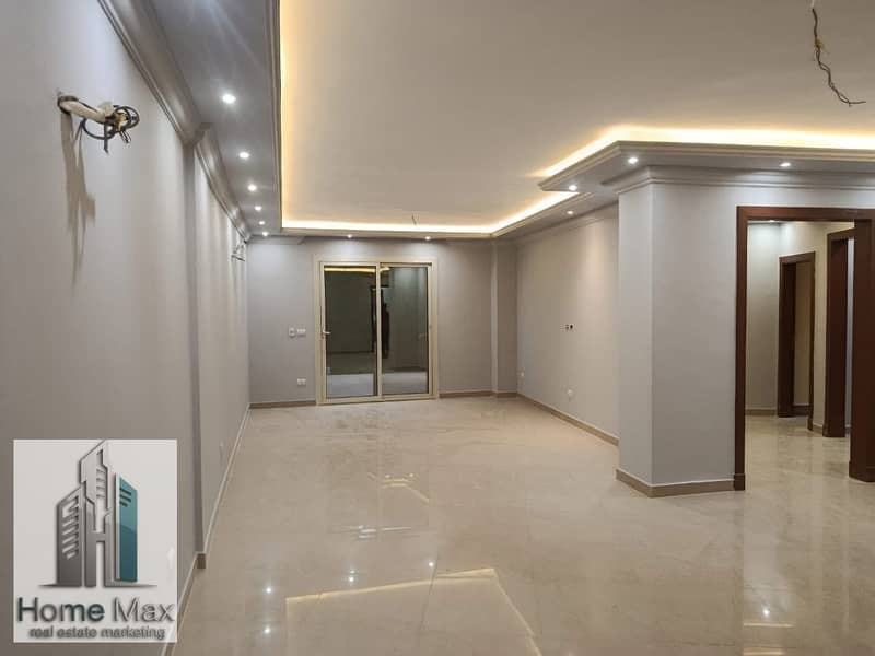 Apartment for rent with a super luxurious kitchen, ground floor with a garden and private entrance, Sheikh Zayed – pohled 5