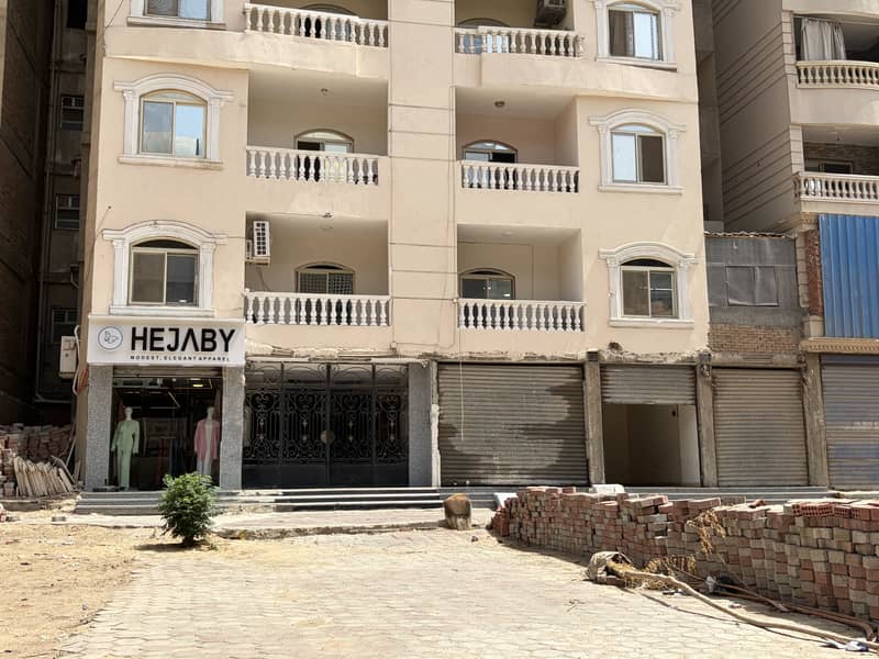 Shop for Rent | Metro Station frontage | Gesr Al-suez - Widok 2
