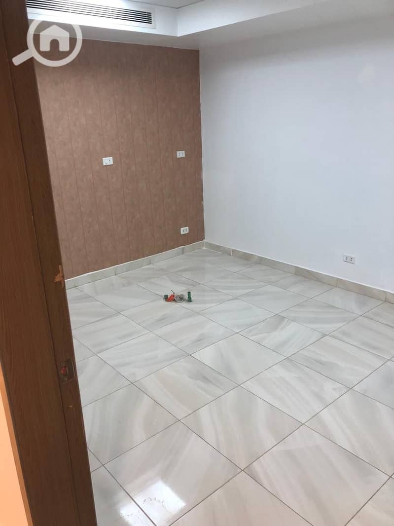 11 f5e350e9-832e-495d-ad59-2934697f360c. jpg