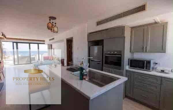 Lowest price fully finished villa with kitchen, sea view, with installments in the most upscale villages in Ras Al Hekma, near Fouka Bay and Alamein Airport. - Więcej