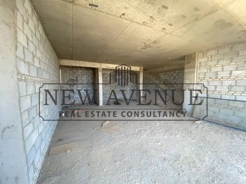 Administrative Office Building 270 SQM for Sale Heart Work Mountain view i city – pohled 4