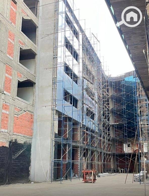 Office for Sale with Immediate Delivery and Installments in the Heart of Sheikh Zayed at 101 Mall, in one of the Most Prime and Vibrant Locations in S - Widok 6