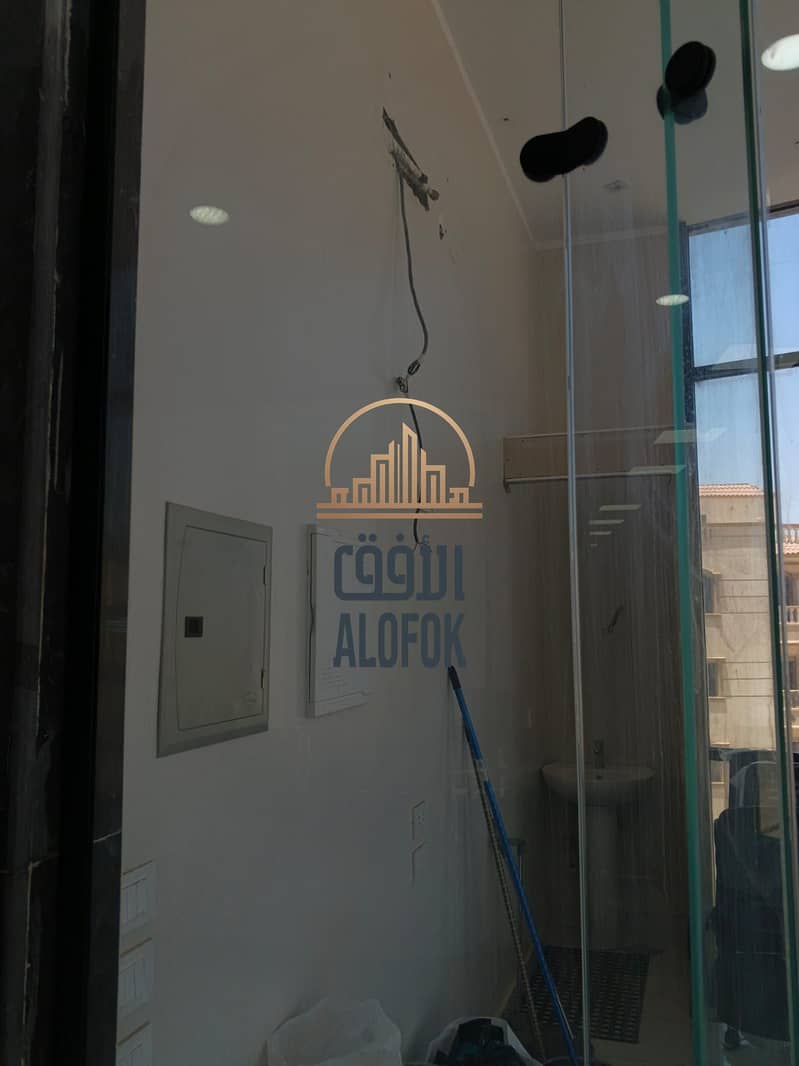 Ready-to-Operate 150 sqm Office for Call Centers & Corporates - Mehr