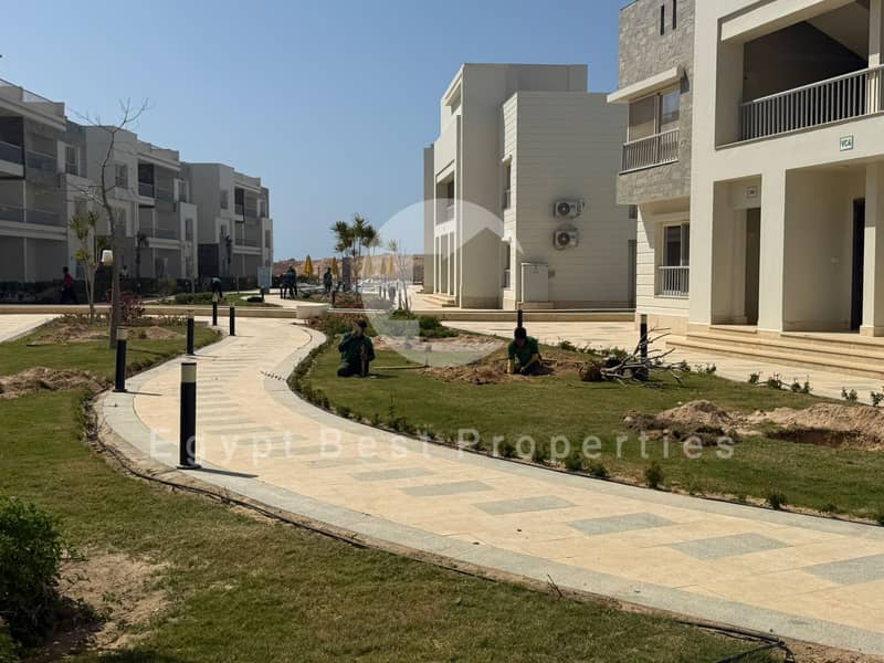 Immediate Delivery in Youd Ras El Hekma by El Ahly Sabbour! 2 Bed Fully Finished Chalet with ACs & Lagoon View. 5% DP & 8 Years Installments. - Ansicht 2