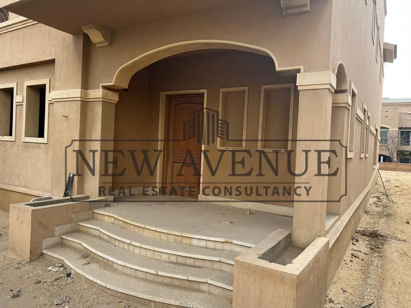 Dyar Park Twinhouse Prime Location Ready To Move 300 BUA 360 Land 4 Bedrooms Near 90 Street And Golden Square - Ansicht 6
