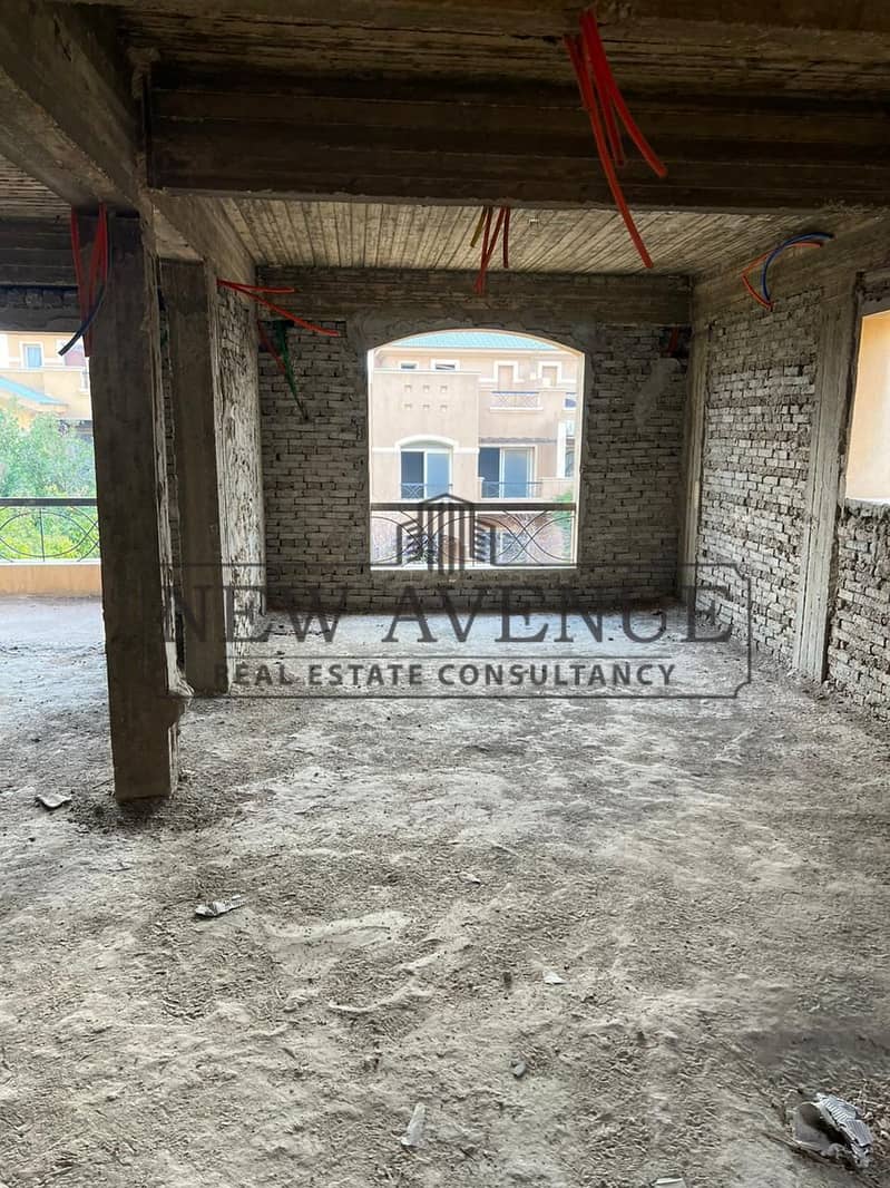 Dyar Park Twinhouse Prime Location Ready To Move 300 BUA 360 Land 4 Bedrooms Near 90 Street And Golden Square - Ansicht 4