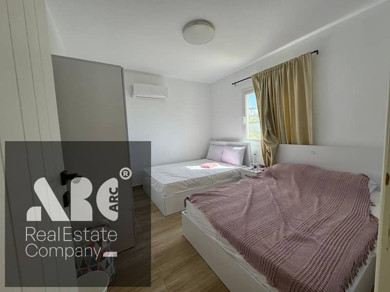 18 5c9bd4ba-ae98-4185-b05f-10734efce257. jpg