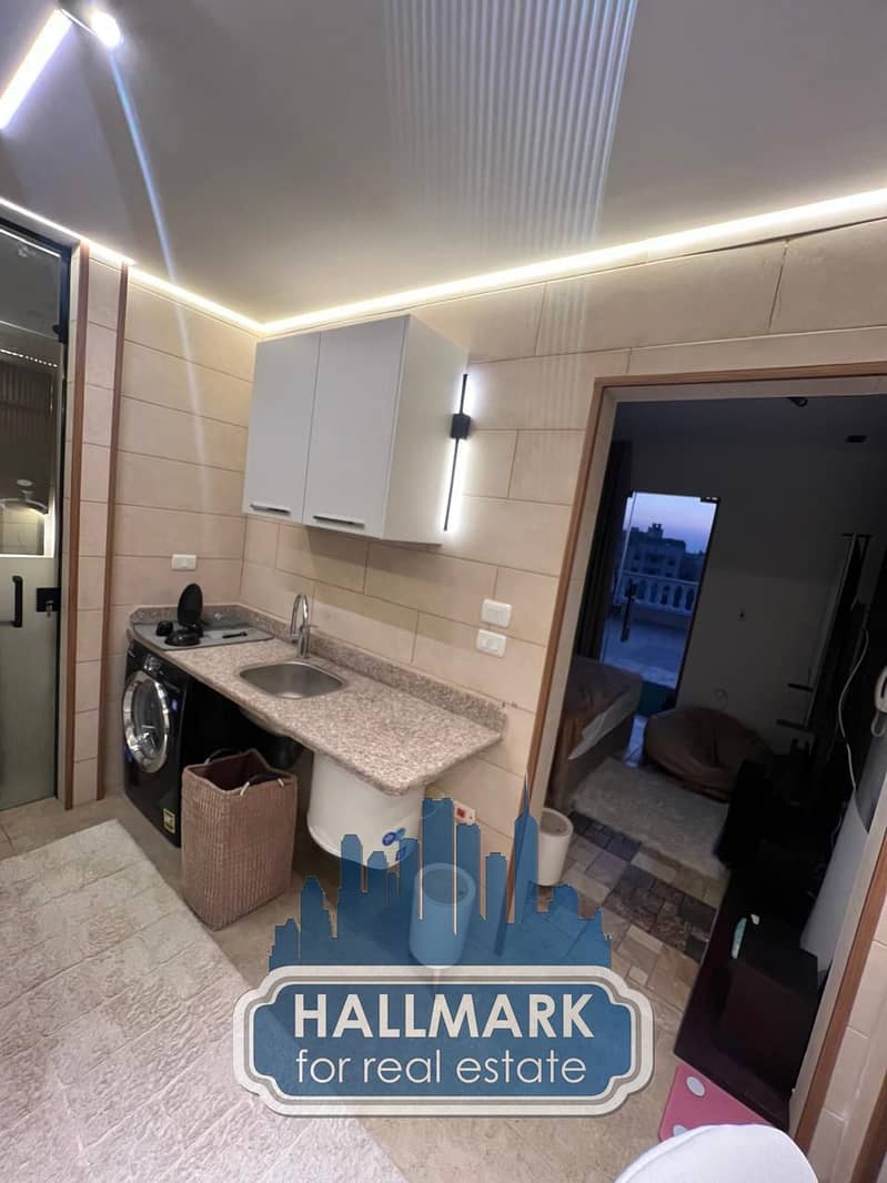rooftop with 80sqm private terrace near the AUC - Więcej