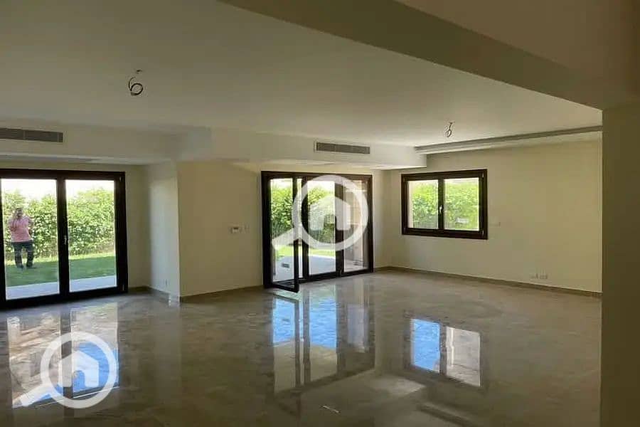 Duplex with a garden, luxurious finishing, and a view of the pyramids, opposite New Giza in Pyramids Heights, near Hyper One, Sheikh Zayed. – pohled 2