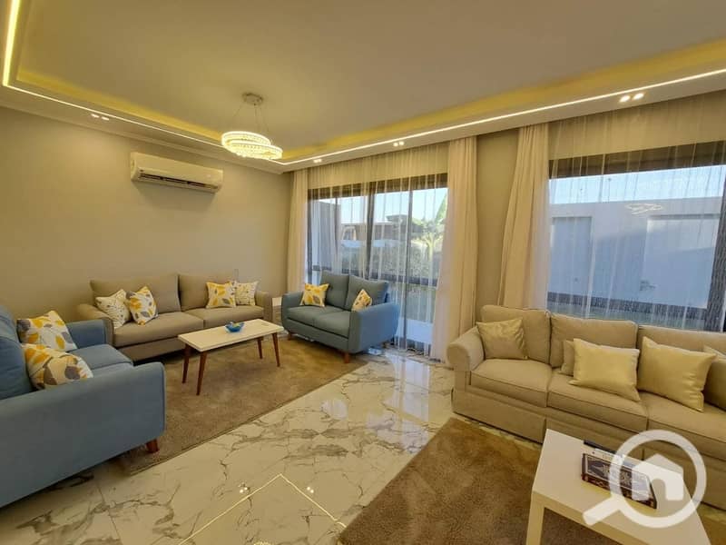 Now receive a town villa immediately in a prime location with a wide area in the heart of Sheikh Zayed. - Ansicht 2