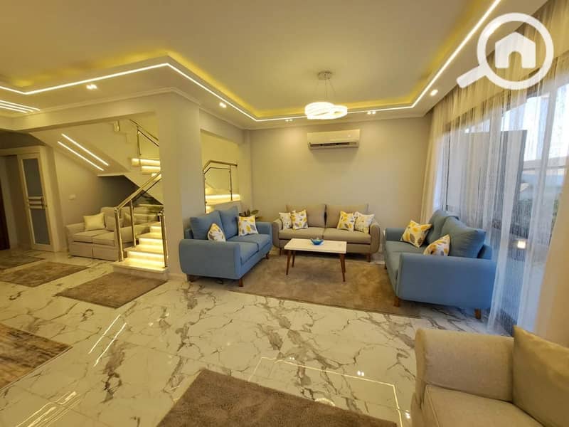 Now receive a town villa immediately in a prime location with a wide area in the heart of Sheikh Zayed. - Ansicht 4