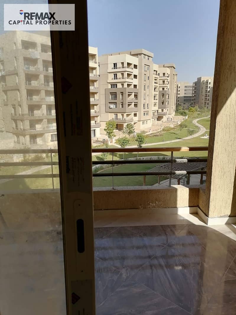 With a unique view of the lakes and landscape, fully finished in the heart of the Golden Square, a distinctive apartment for rent in The Square compound - New Cairo. - Ansicht 6