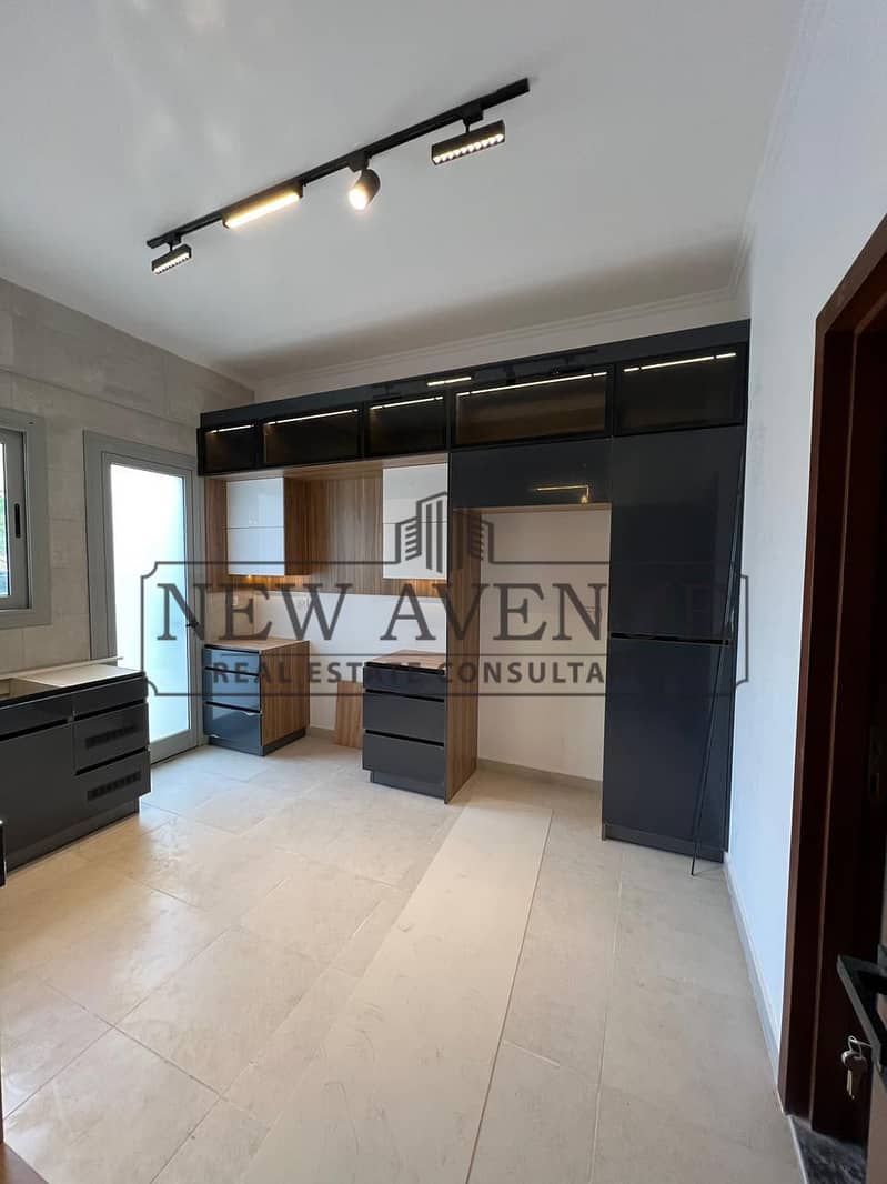 For Sale Ready to Move Town House Middle 4 BEDROOMS Ultra Superlux Palm Parks by Palm Hills - Widok 3