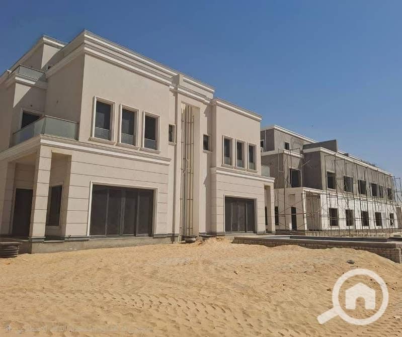 Twin house with a very special view, 195 meters, in Naya West, New Zayed, next to The States Sodic - Więcej
