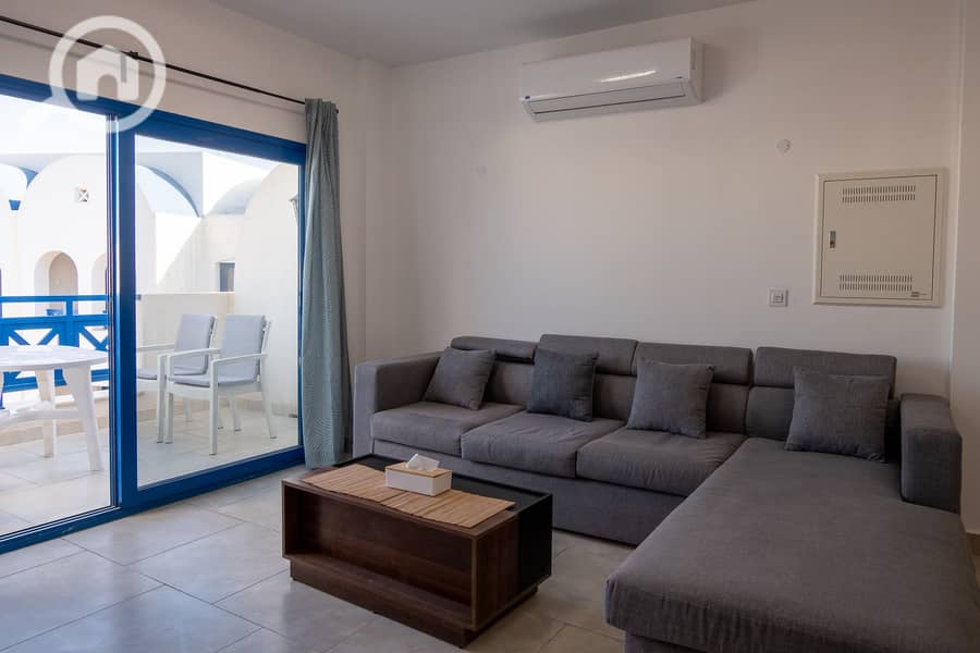 Luxury Studio Pool View for Rent in Marassi - Greek Village - Widok 3