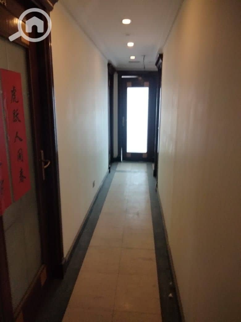 An administrative headquarters of 650 square meters, furnished and air-conditioned - Widok 4
