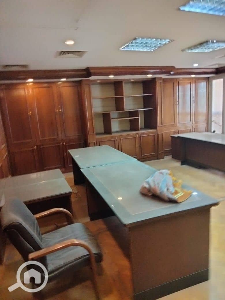 An administrative headquarters of 650 square meters, furnished and air-conditioned - Widok 5