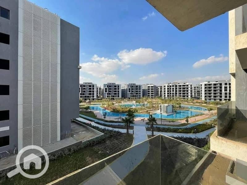Penthouse without offer in Sun Capital, October Gardens – další