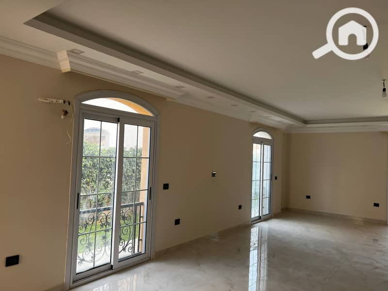 Townhouse for rent at a special price and with ultra super lux finishing in Layan Compound 5th Settlement near Al Ahly Club and Mivida Emaar Compound - Ansicht 5