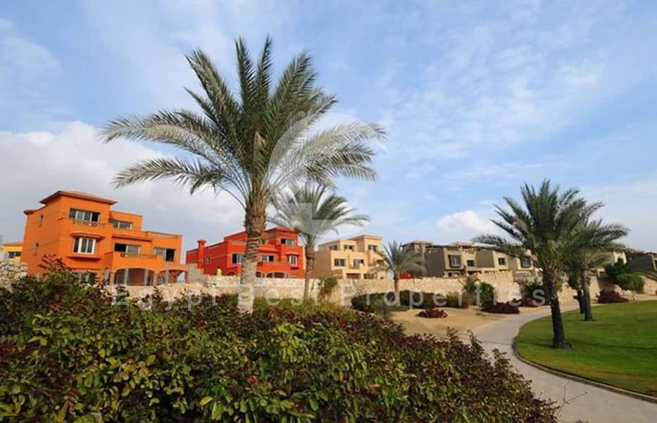 Twin House for Sale at Golf Views – First Row Golf Front Location | Land Area: 700 sqm | Ground Floor + First Floor + Penthouse – pohled 3