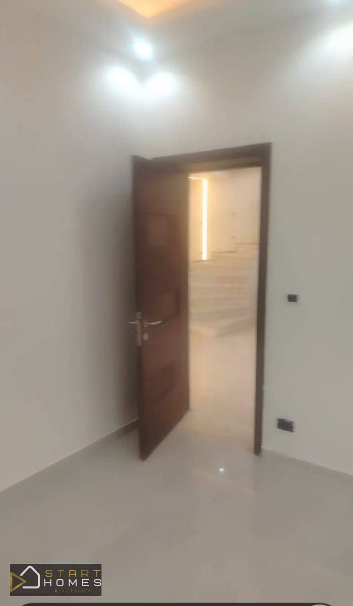 For those who appreciate privacy and spacious living Villa for rent in Al Rehab Large and beautiful private garden Fully finished to a high standar - Mehr