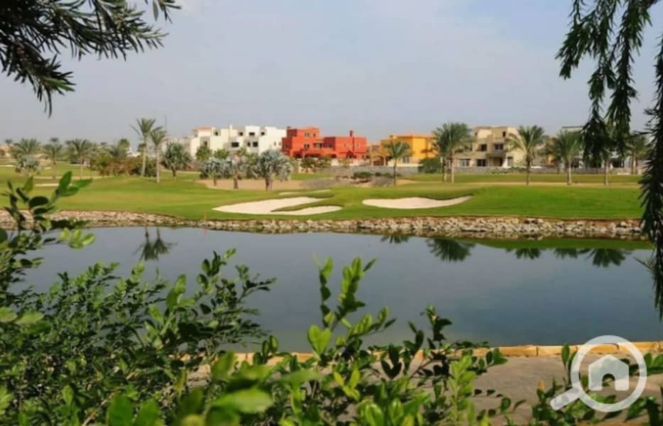Ready to move twin house on the golf in palm hills - Ansicht 3
