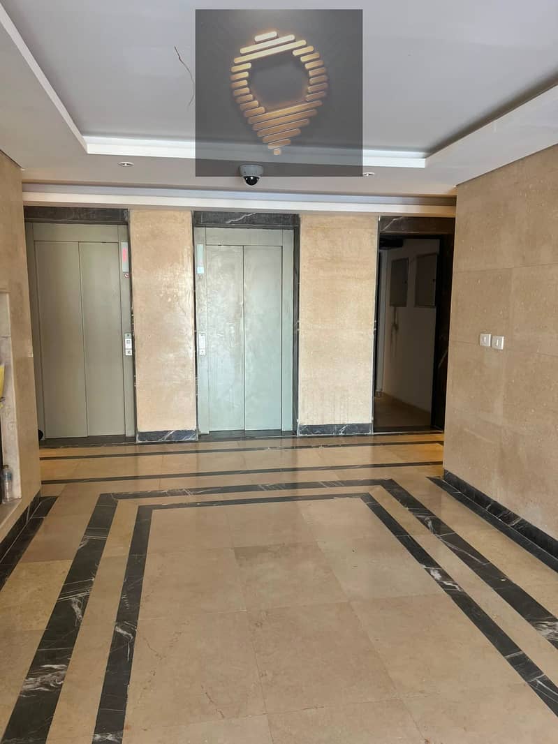80m studio for sale in Celia, the Administrative Capital, in front of the mosque and services - first residence - Mai multe