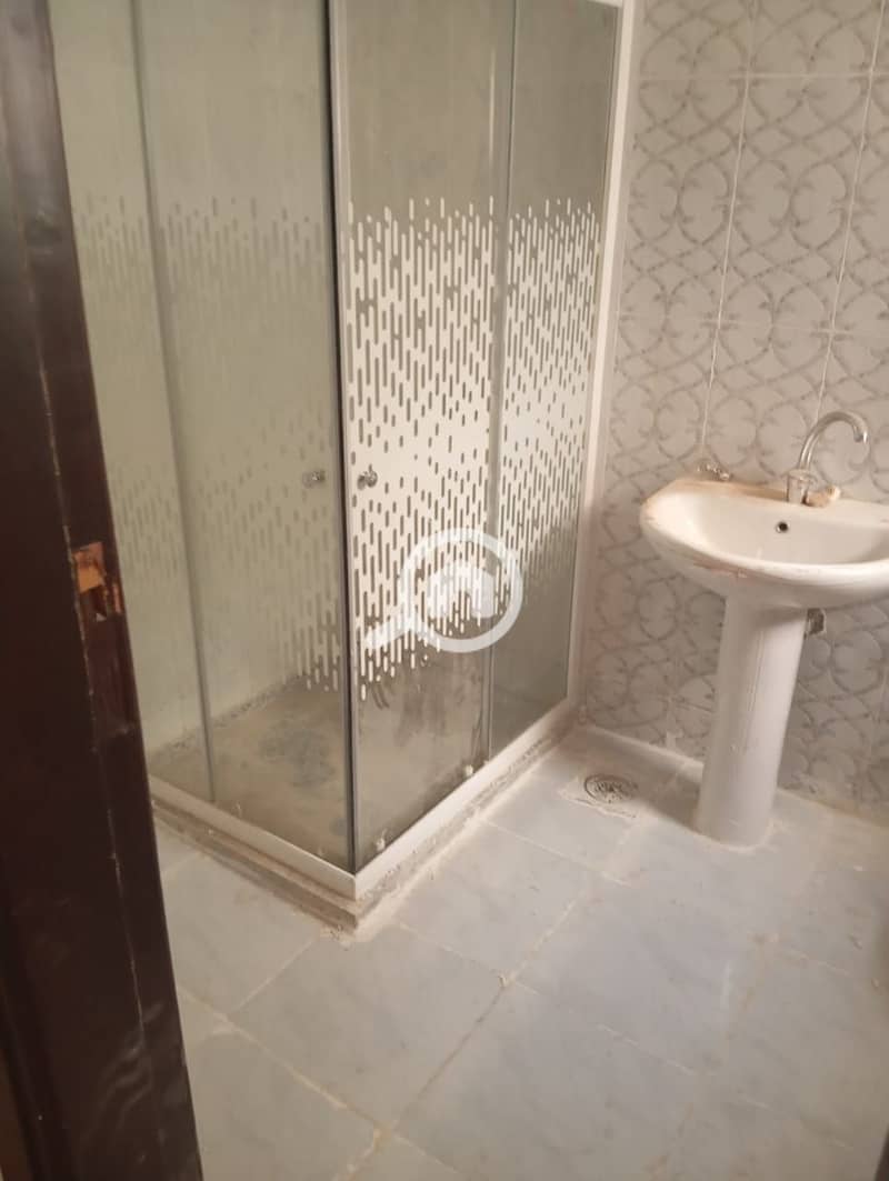9 1000267749. jpg
