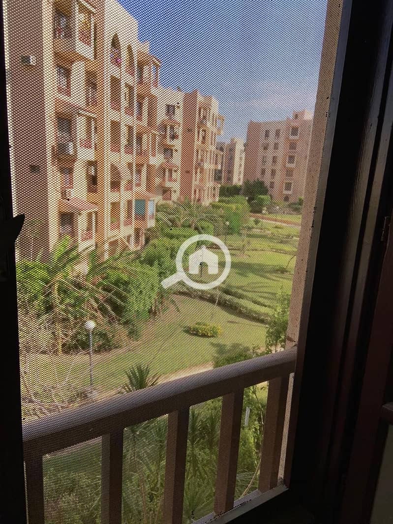 For sale in Al-Rehab City, a 90 sqm apartment in phase five of the condo, repeated floor overlooking a garden and park. - Widok 2