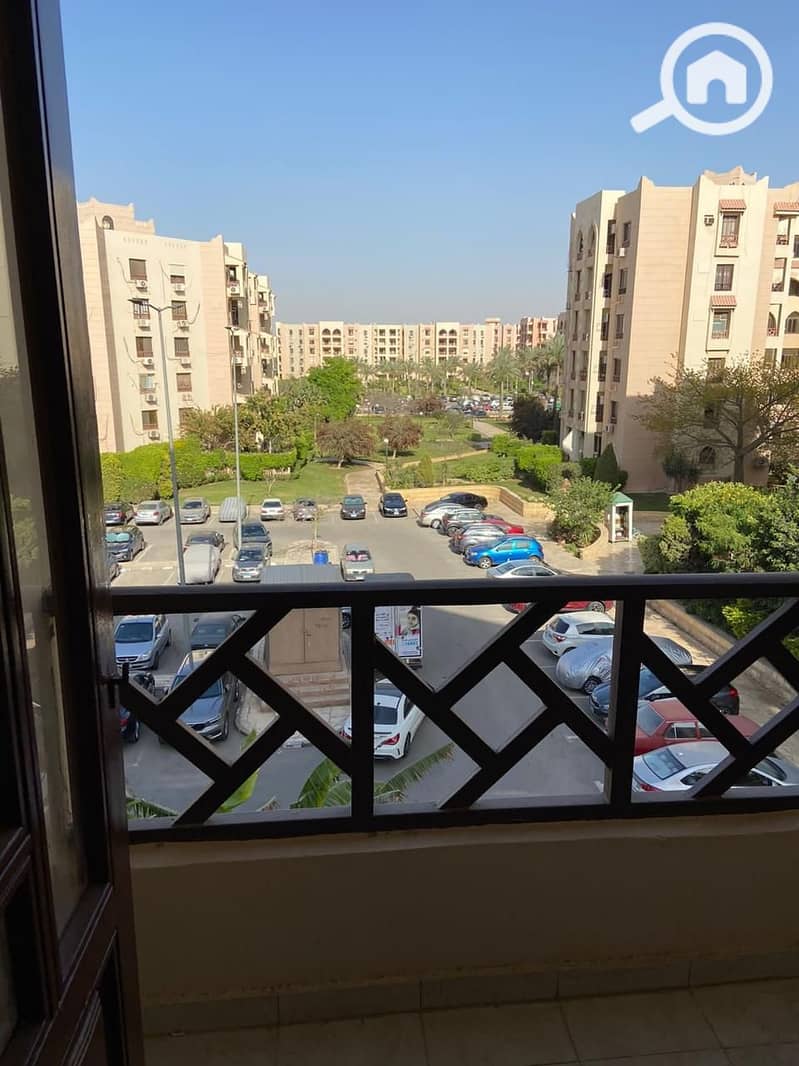 For sale in Al-Rehab City, a 90 sqm apartment in phase five of the condo, repeated floor overlooking a garden and park. - Widok 3