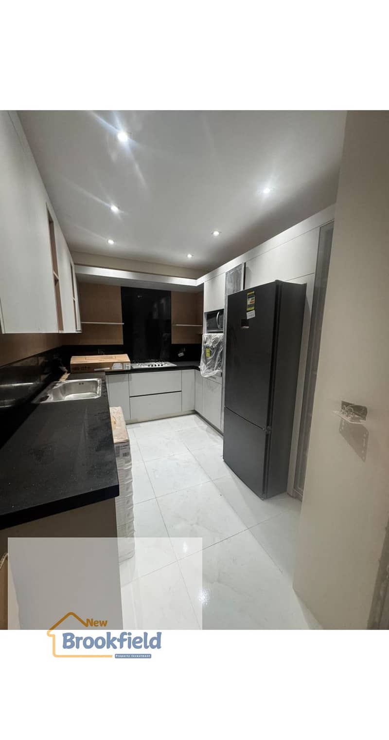 Semi-Furnished Middle Townhouse for Rent in District 5 Compound – First Use - Ansicht 2