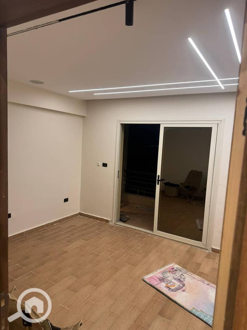 For sale: an apartment in the Dar Masr Compound, Al-Qarnefel, New Cairo, in front of Gate 24 of Al-Rehab, the Eastern Market, the Attorney General's office, New Cairo Security Directorate, and the Suez Road. – další