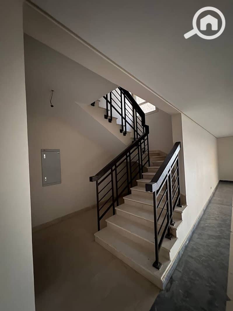 Resale Opportunity Ultra Lux Finish Ready to move Upper Duplex In New Giza Compound. - Widok 4