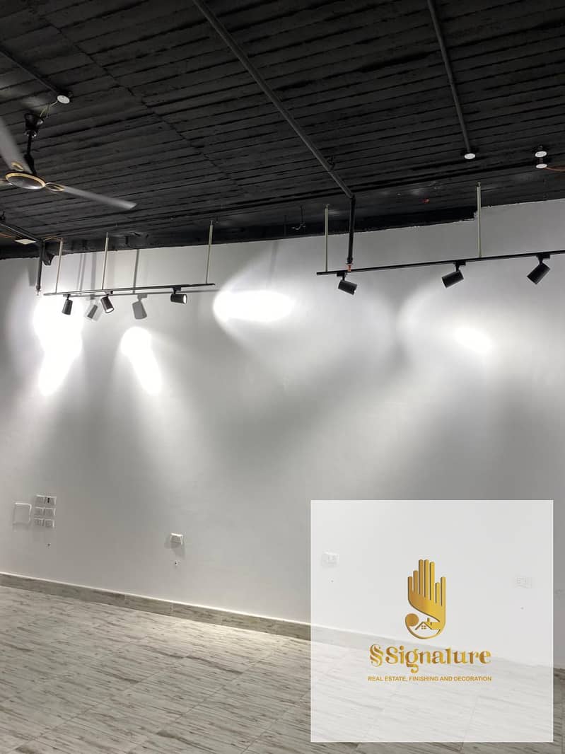 For sale at a special price: a fully finished 48 sq m shop suitable for all activities, ready for immediate occupancy in Mirage Mall, First Settlement – pohled 3