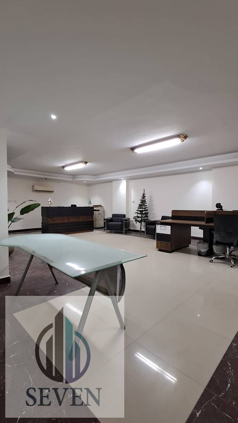 Administrative office for rent, 200 sqm, air-conditioned and furnished, directly on the Ring Road. - Więcej