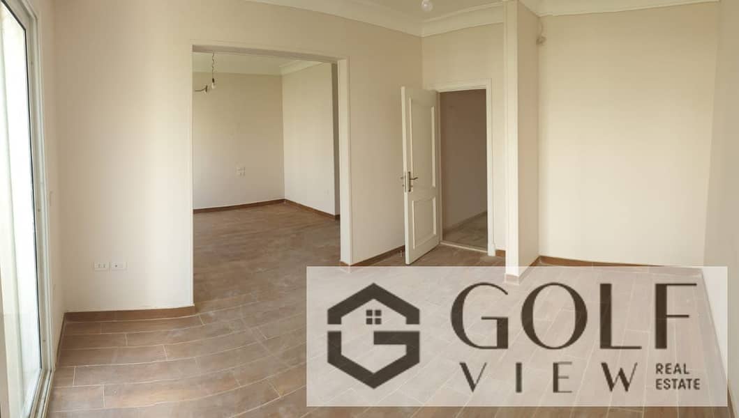 For sale: 285 sqm townhouse (ground floor, first floor, and second floor) in Woodville Golf Extension, October, Palm Hills. Available immediately. Ult - Mehr