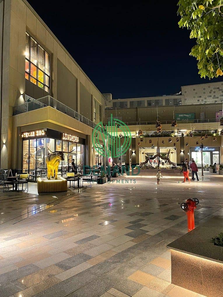For sale clinic 63 meters fully finished with Ac's in Arkan Mall, directly on the main street - Widok 5