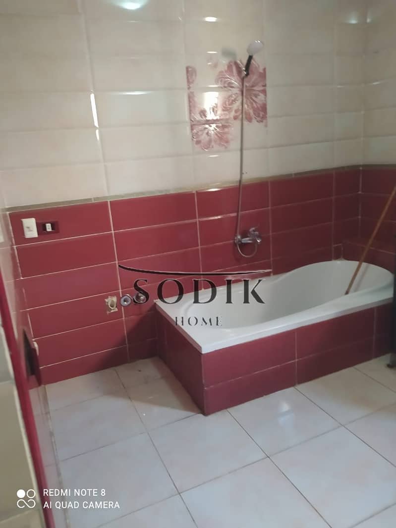 Apartment for sale in Obour City, Third District, one of the best neighborhoods in Obour City. Finished apartment, third floor (above ground floor), a - Widok 5