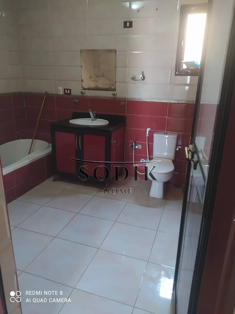 Apartment for sale in Obour City, Third District, one of the best neighborhoods in Obour City. Finished apartment, third floor (above ground floor), a - Widok 6