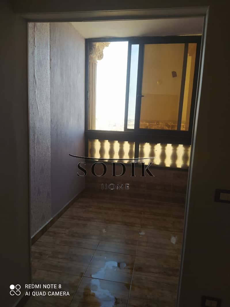 Apartment for sale in Obour City, Third District, one of the best neighborhoods in Obour City. Finished apartment, third floor (above ground floor), a - Więcej