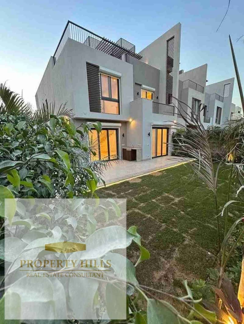 Villa for sale in in elburoj with best price and discount Ready for viewing any time |315m²  Details:  Unit Type: twin house  Built-up Area: 315m²  Ready for immediate delivery & viewing   Location: Al Burouj Compound  Project Features:  Prime strategic - Ansicht 2
