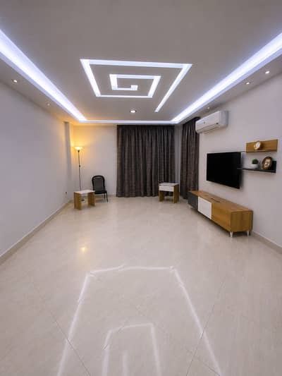 3 Bedroom Apartment for Sale in Shorouk City, Cairo - شقه عرسان شامل المطبخ و السخانات و الستاير أمام جميع الخدمات 3 Bedroom Apartment for Sale in Shorouk City, Cairo - شقه عرسان شامل المطبخ و السخانات و الستاير أمام جميع الخدمات