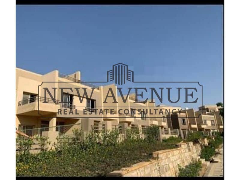 Townhouse in the square prime location view lakes greenery and lakes 265m – pohled 4