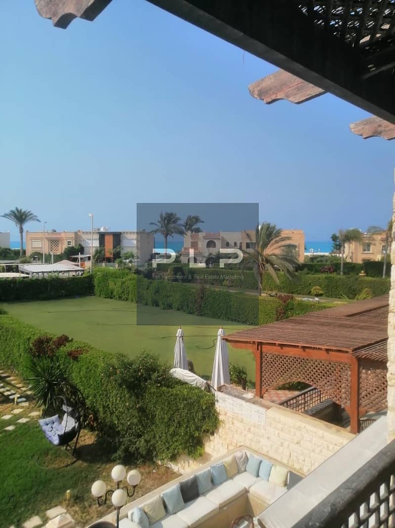 Second-row villa with a large swimming pool for sale in Marina 7, very close to the beach, with a back view of the lake – pohled 5