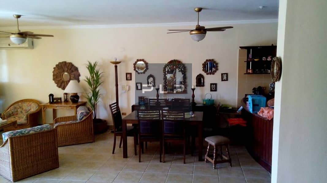 Second-row villa with a large swimming pool for sale in Marina 7, very close to the beach, with a back view of the lake – pohled 6
