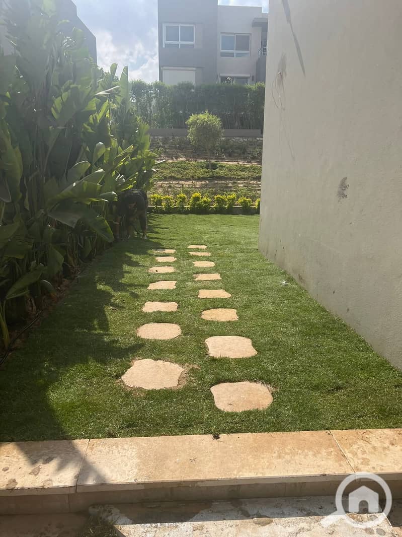 Townhouse villa for rent with kitchen and air conditioning in Itaba Compound, Sheikh Zayed - Ansicht 2
