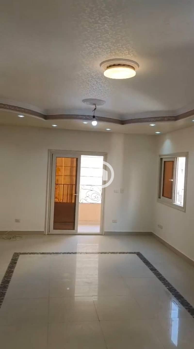 Duplex apartment for rent with kitchen in Al Banafseg Buildings. Elevator and natural gas available. Super deluxe finishing, porcelain floors, gypsum - Vaade 2